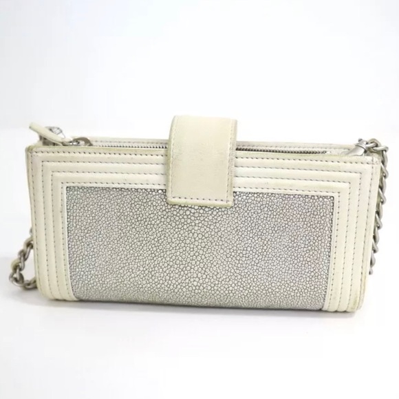 CHANEL Coco CC boy Chain Shoulder Bag - Picture 2 of 5